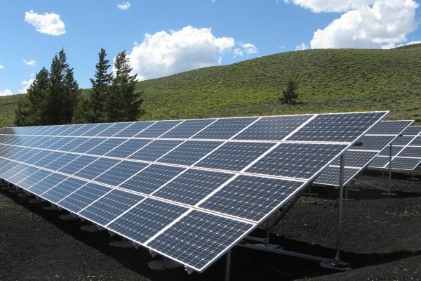 What are some benefits of using solar panels?